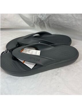 Crocs classic II flip Thong sandal cushion comfort lightweight NWT